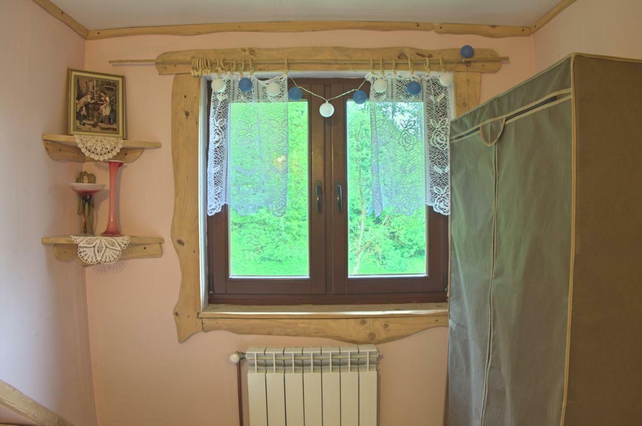 Villa Bieszczadzki Zakatek :-) à Skorodne Extérieur photo